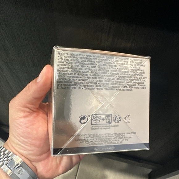 Lancôme Absolue Revitalizing Brightening Rich Cream 60ml/2oz - Picture 5 of 5